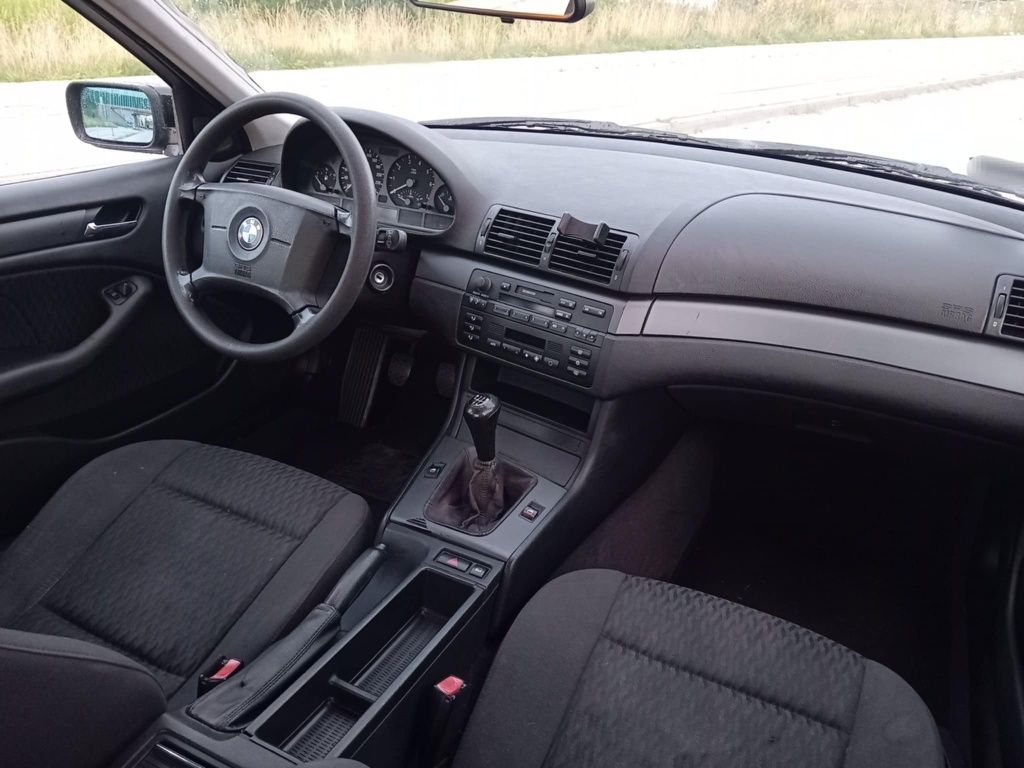 BMW E46 318I 115KM 1999R /ZADBANA/