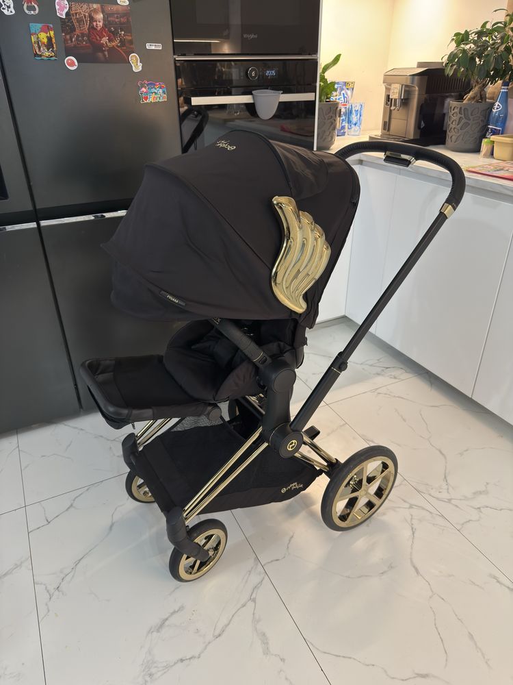 Cybex Priam wings by Jeremy Scott