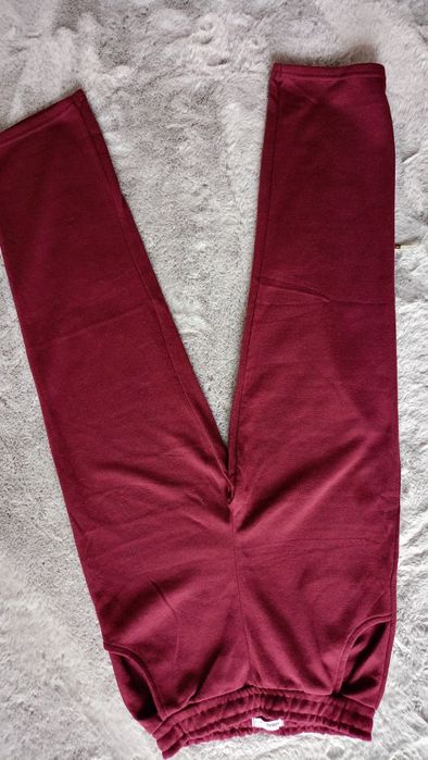 Spodnie dresowe dziecięce wzrost 140cm