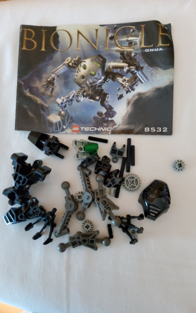 Lego Bionicle Mata Nui Toa of Earth Set 8532 Onua