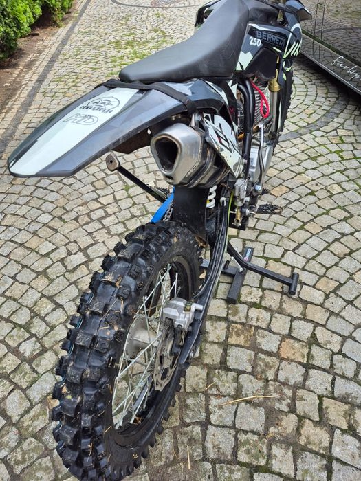 Cross Berreta 250 4t