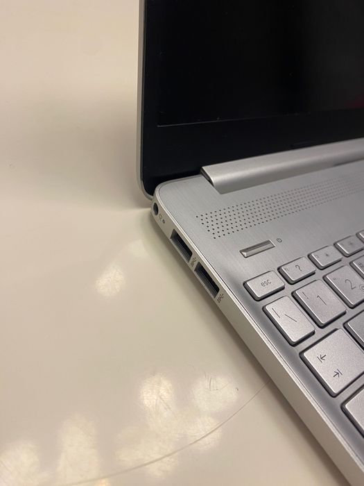 Laptop HP i5 500GB
