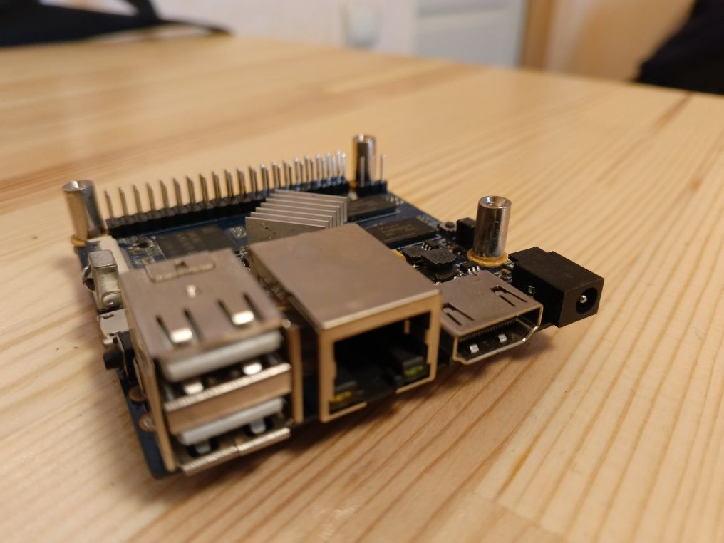 Одноплатний компютер BANANA PI M2+ (плата Wi-fi, блутуз, корпус)