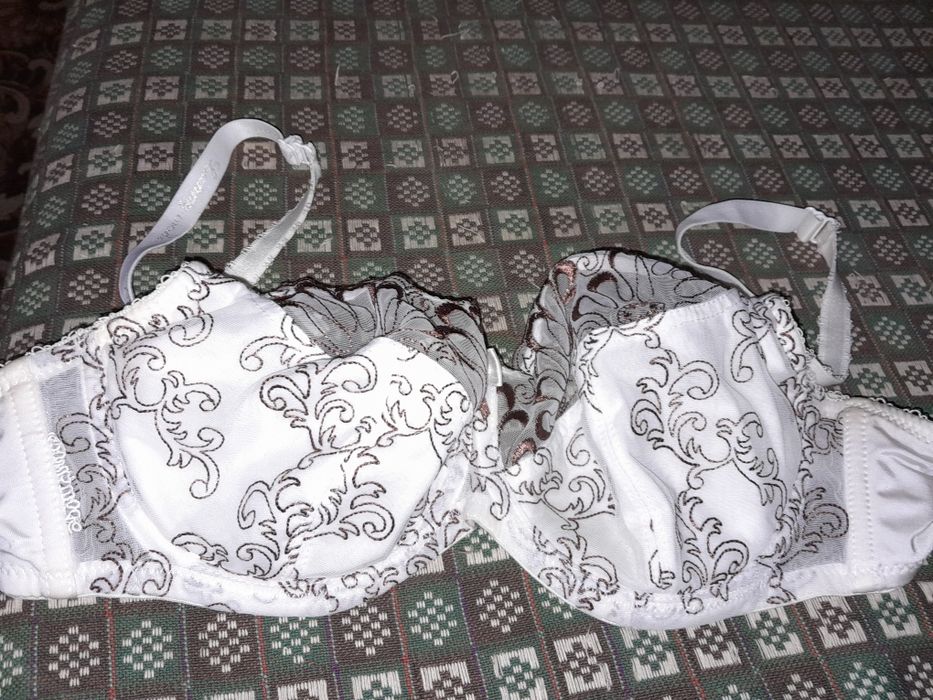 Бюстгалтери пуш ап