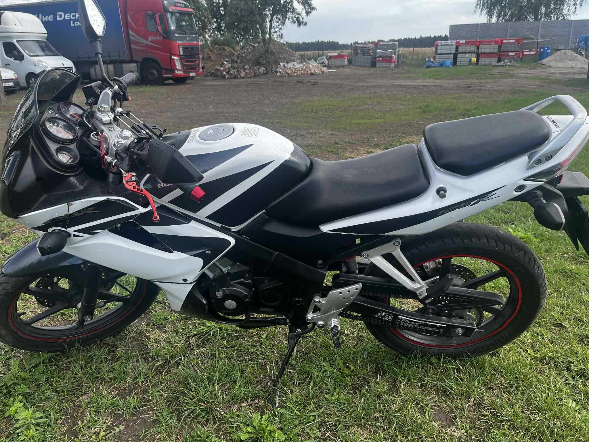 Honda CBR 125 JC39 2010r.