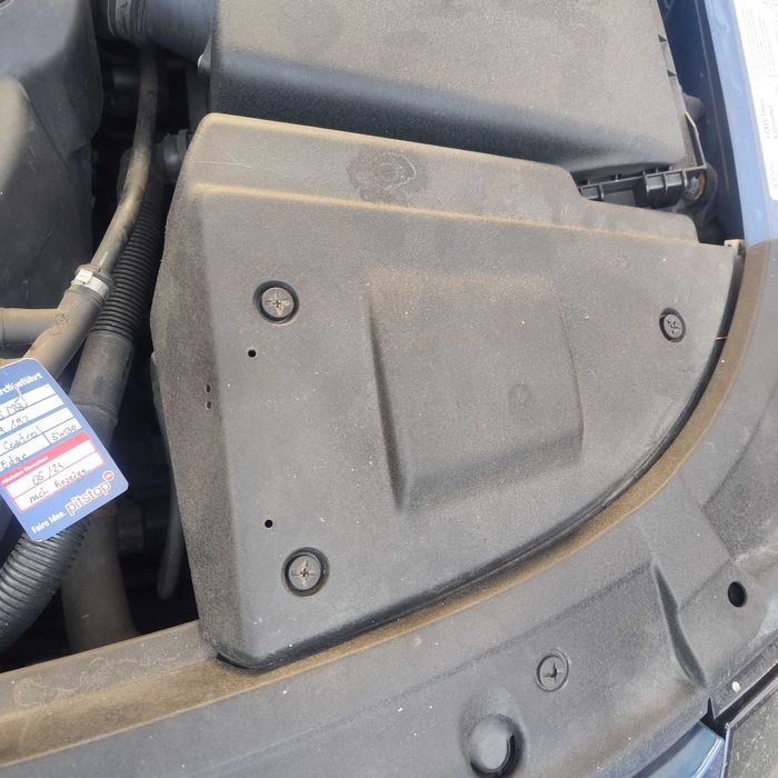 Audi TT 8N Pokrywa Osłona Akumulatora