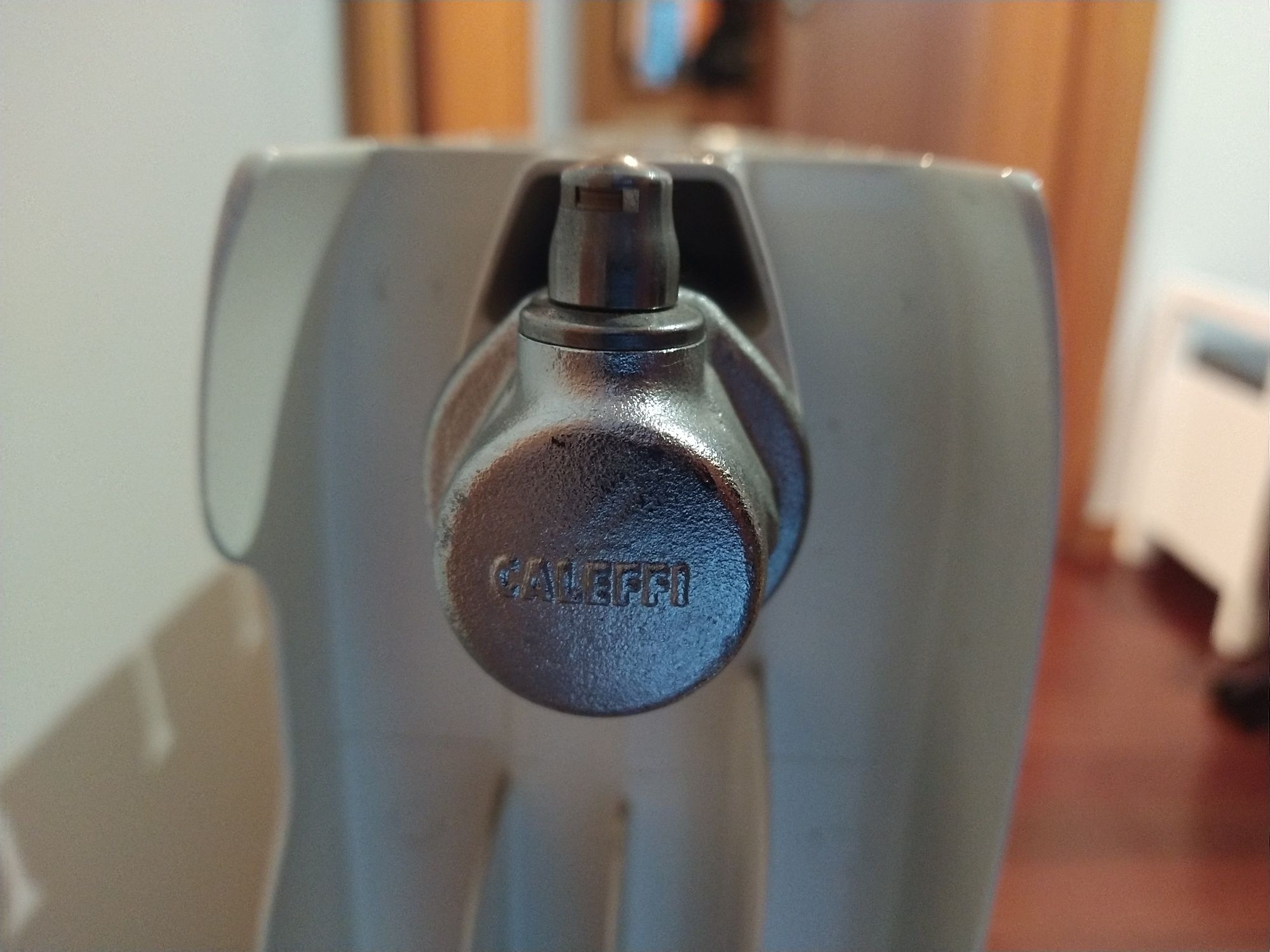 Acessórios Caleffi para radiadores de aquecimento