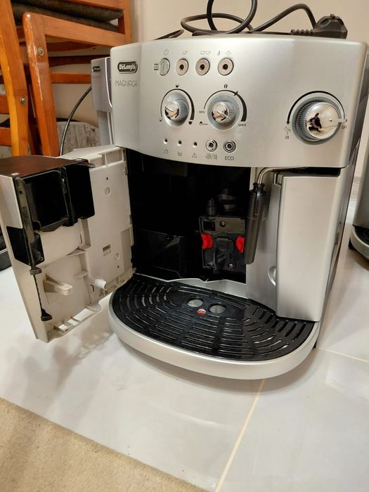 Кавоварка DeLonghi