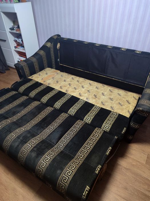 Диван фирмы"Катунь"