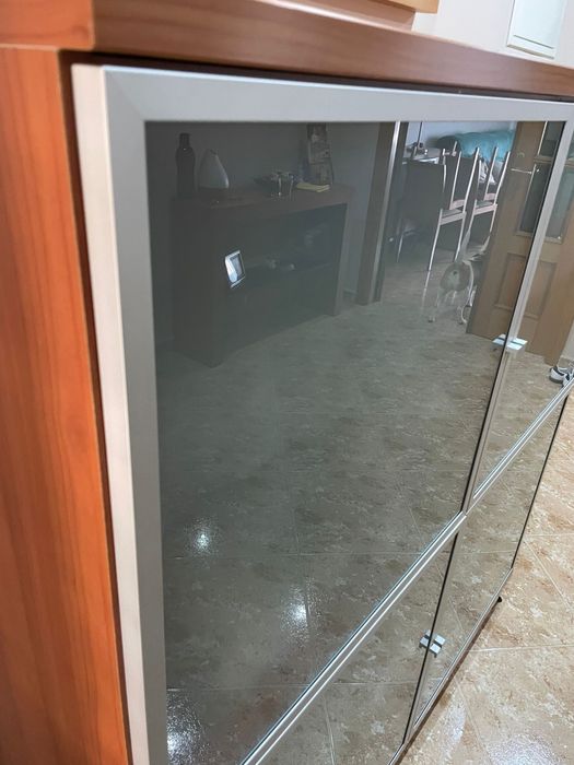 Móvel cristaleira de sala