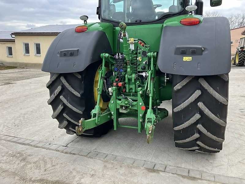 Трактор John Deere 8345R