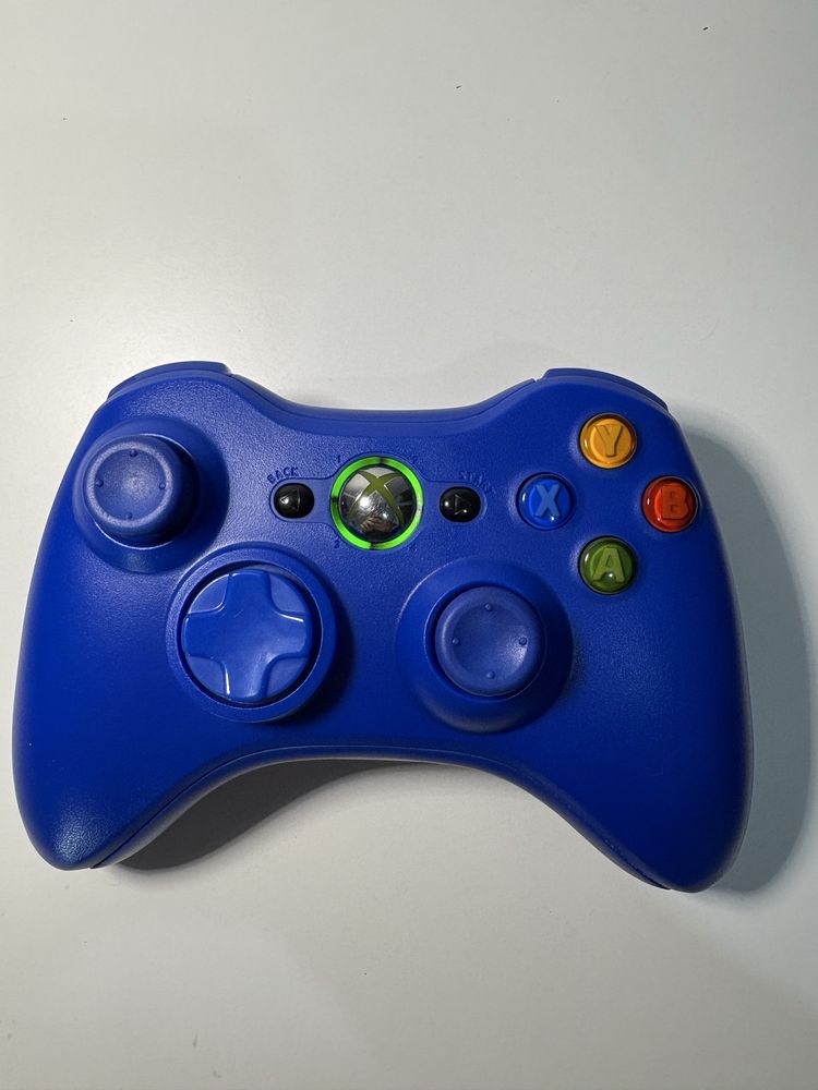 Kontroler Xbox 360 – niebieski korpus