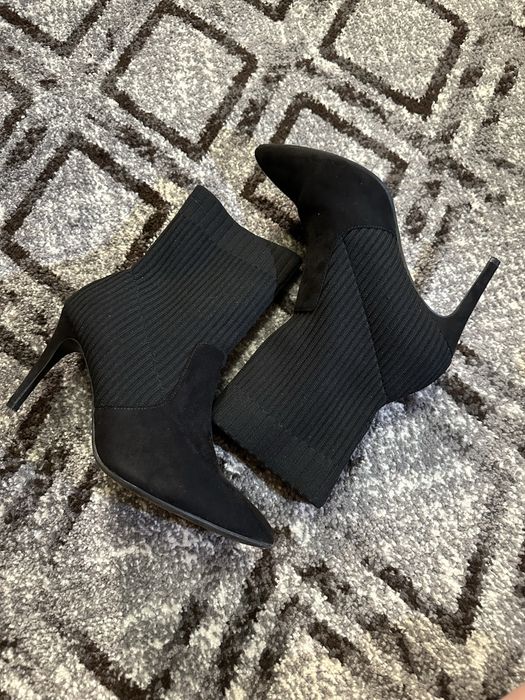 Ботильйони чорні жіночі