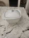 Garnek ceramiczny bialy