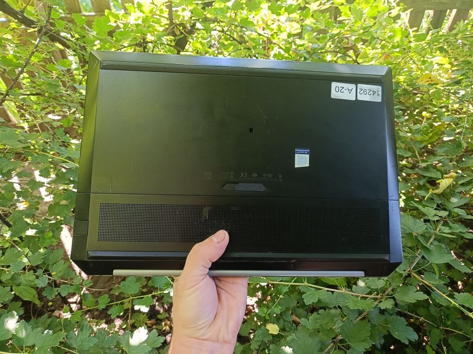 6 ядер, Ігровий ноутбук HP (i7 9850H/16/512/T1000 4GB)