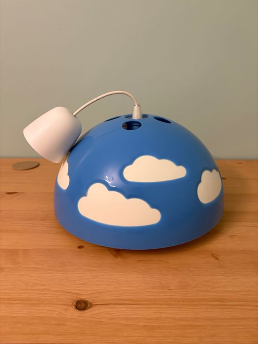 Lampa wisząca z chmurkami niebieska Ikea