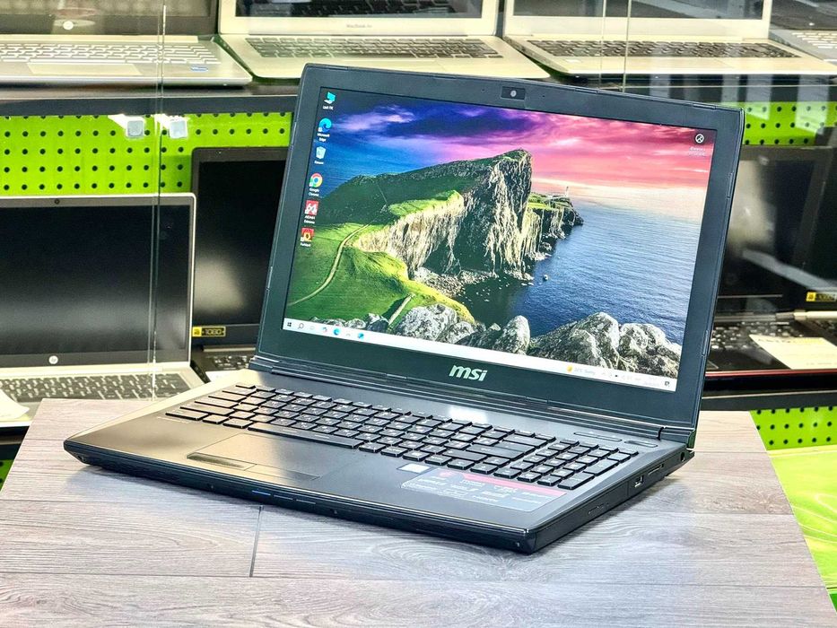 ІГРОВИЙ ноутбук MSI Megabook GL62 6QF / Core i7 / GTX / 15.6'' Екран