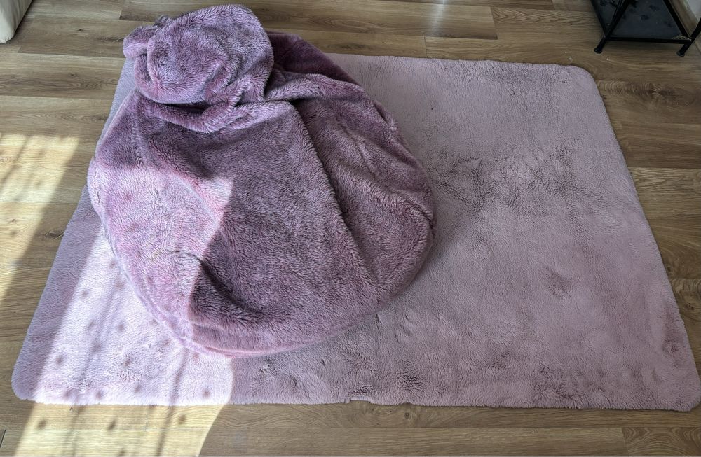 Dywan  pufa worek fotel do leżenia siedzenia kolor różowy