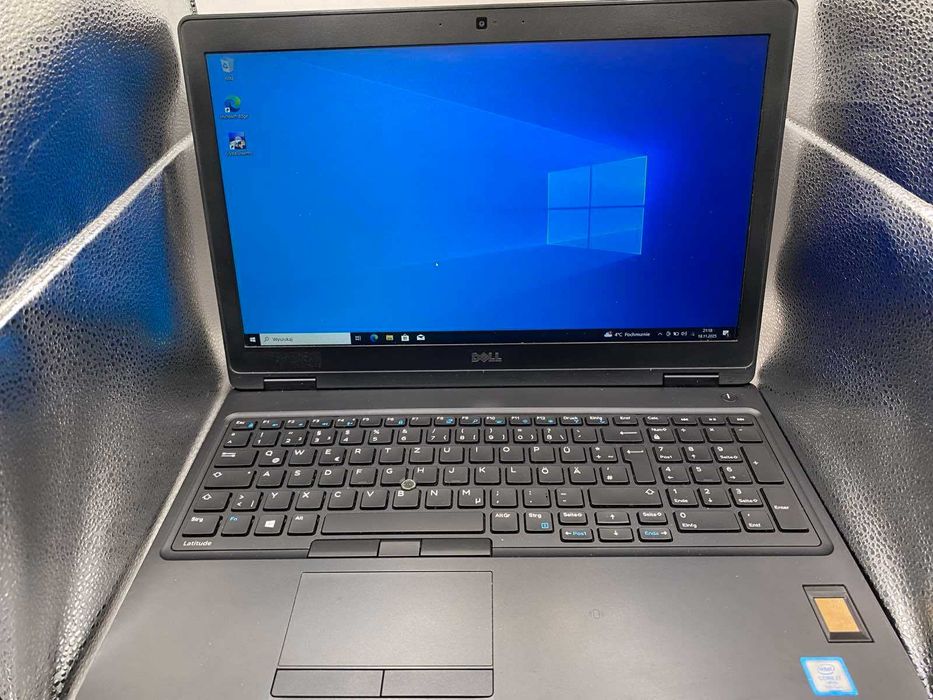 Dell Latitude 5580 i7 7820HQ 8/NvMe M.2 256gb