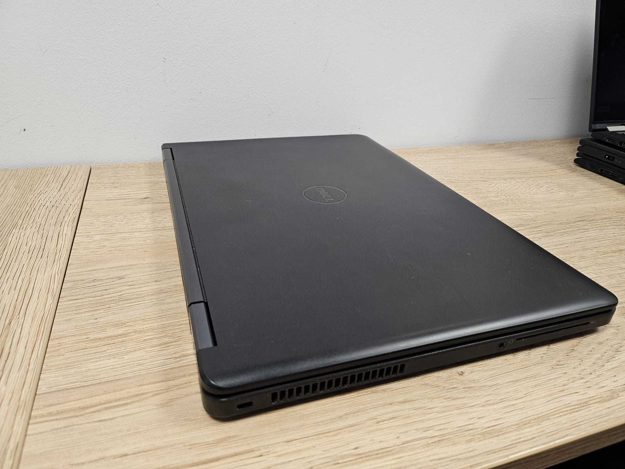 Dell Latitude 5470 core i5 5300 / Ram 8GB/SSD 256GB/15,6 FHD