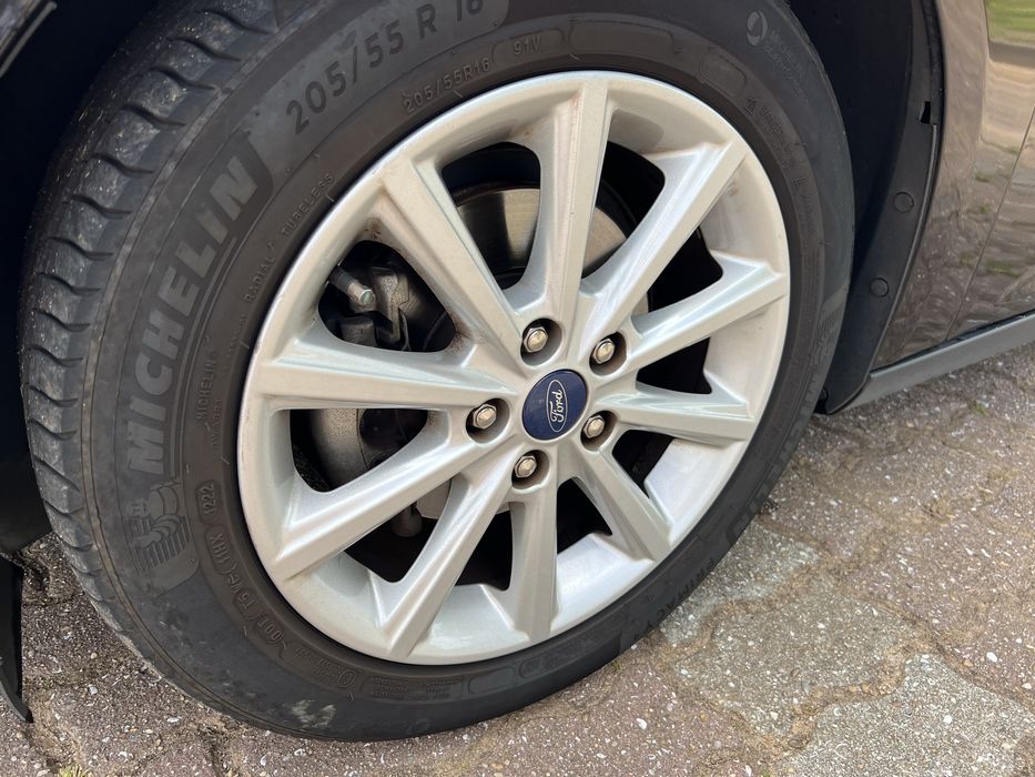 Vendo Ford Focus 1.5 Tdci Titanium