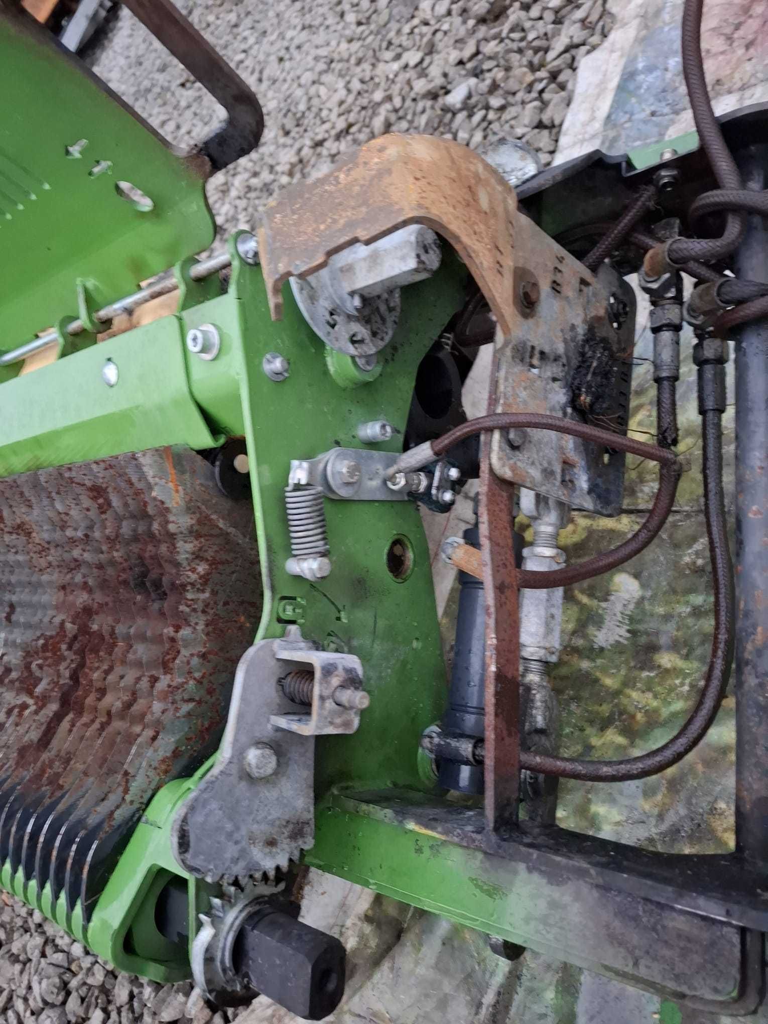 Stół nożowy Prasa Krone 1270/1290
