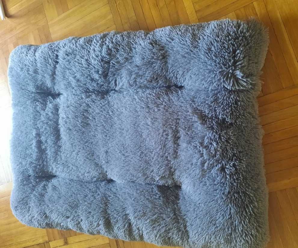 Poduszka dla psa odcienie szarości 100 cm x 70 cm
