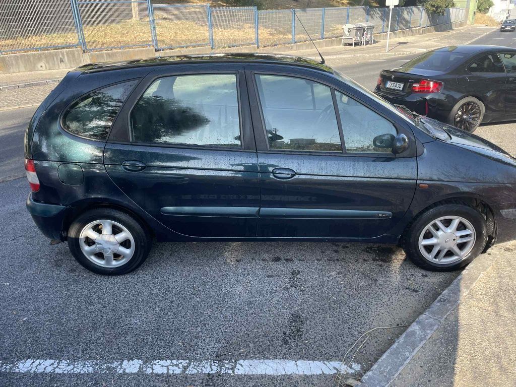 Vendo renault senic 2002 diesel