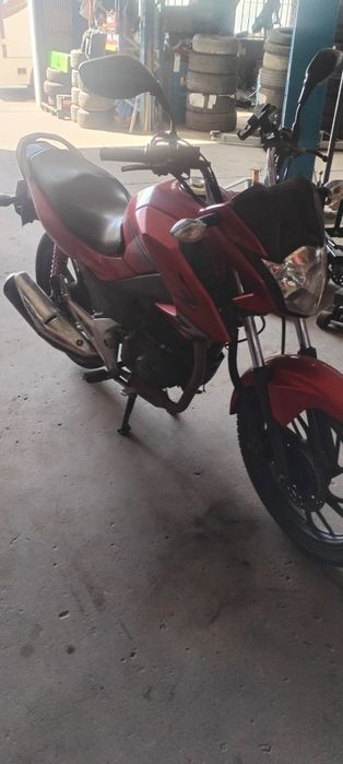 CBF 125 cc venda ou troca por carro.