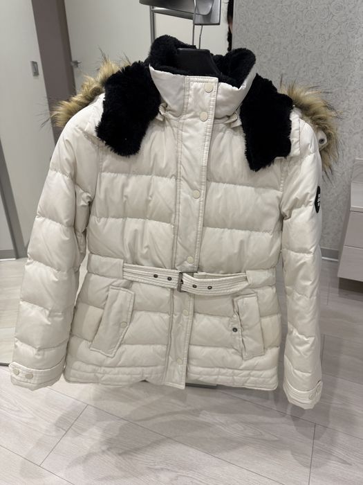 Жіноча зимова куртка