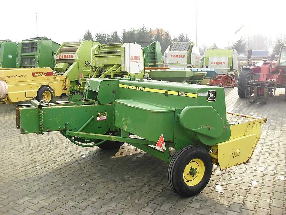 Пресс подборщик John Deere 332 A (Тюкопрес, Прес підбирач)