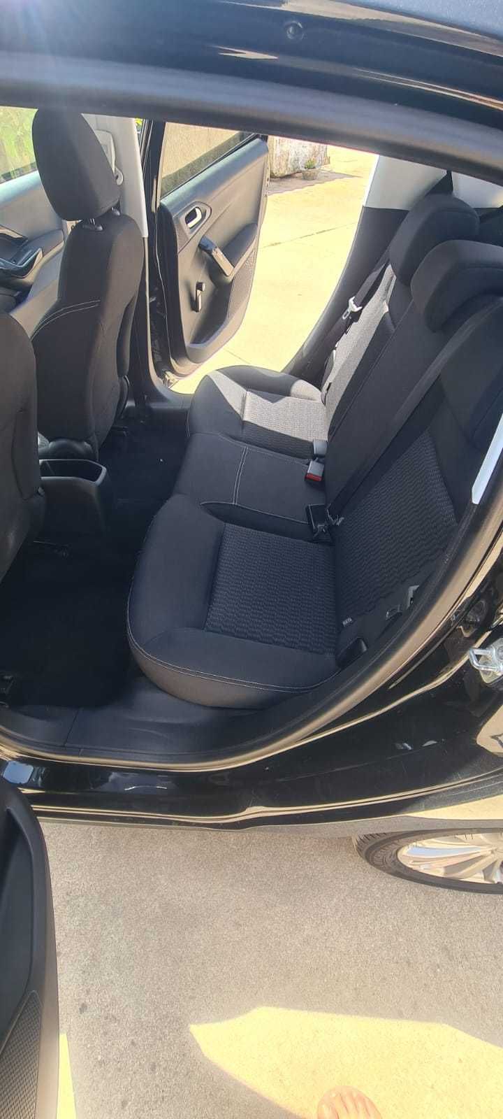 Peugeot 208 1.6 BlueHDi Style