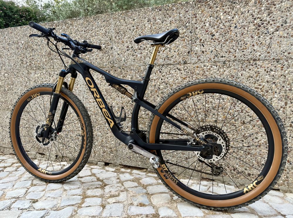 Bicicleta BTT Orbea OIZ M-Team Tamanho S