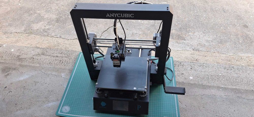 Impressora 3D Anycubic P com laser 5W