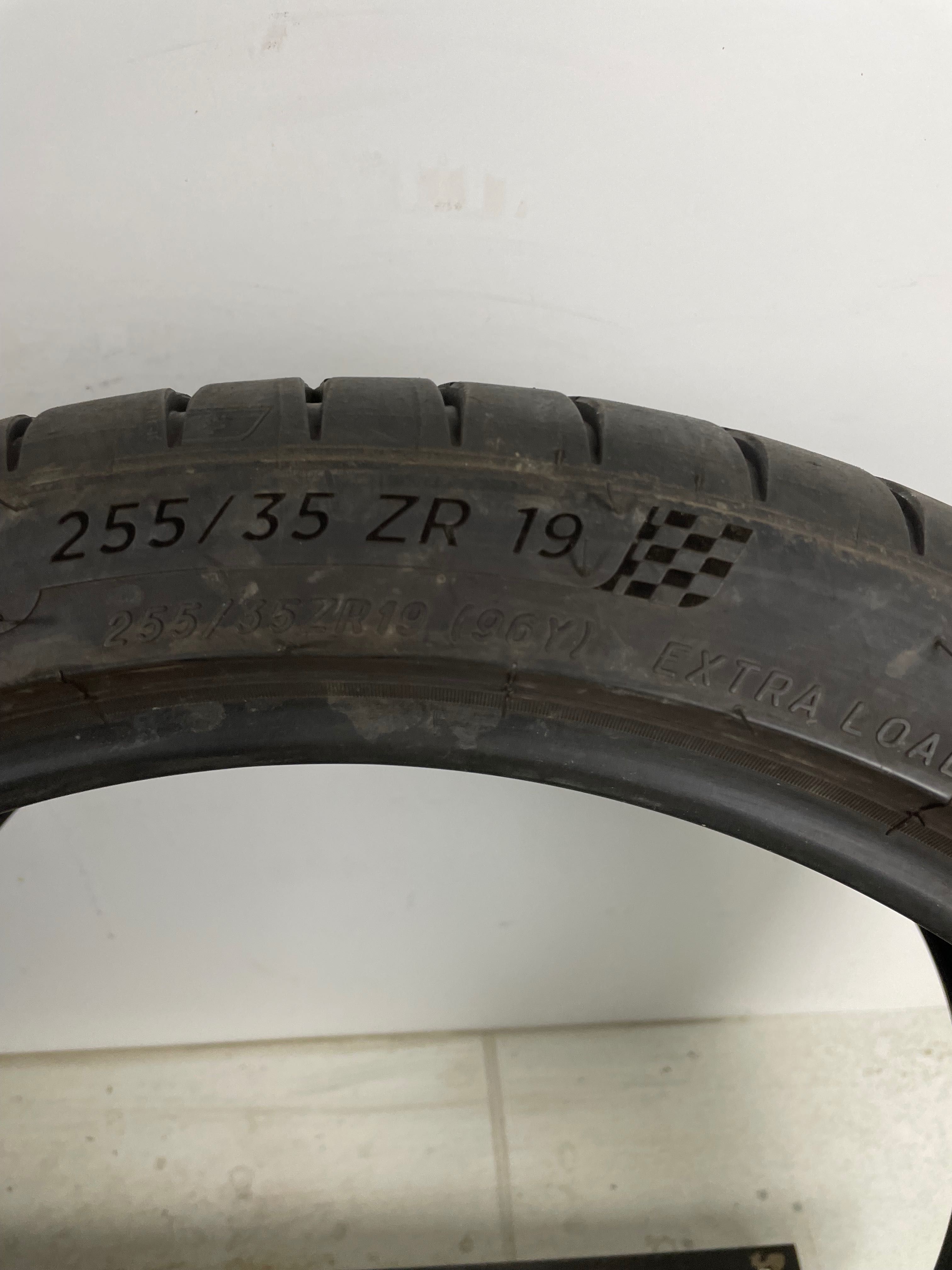 225/40R19 255/35R19 Michelin Pilot Sport 4S