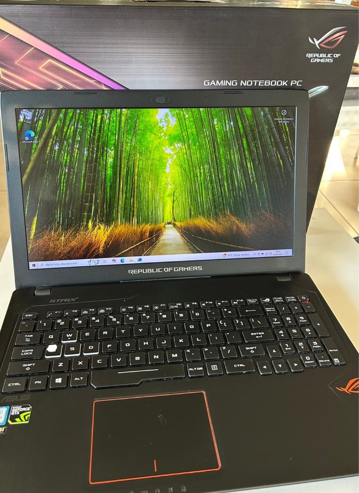 Laptop gamingowy Asus ROG GL553V