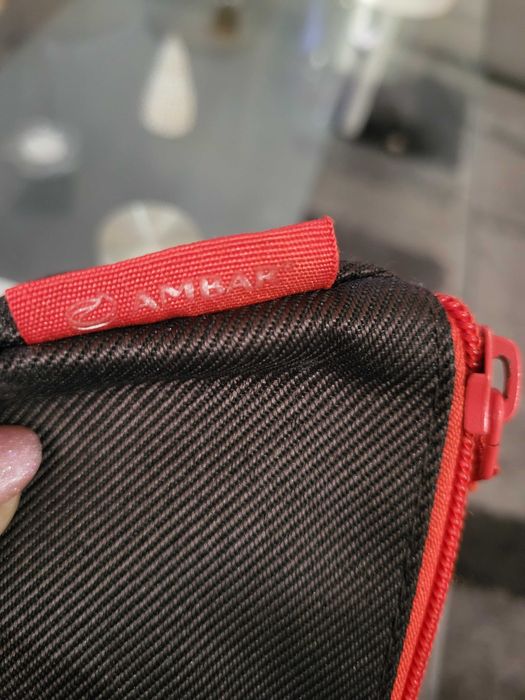 Estojo escolar âmbar