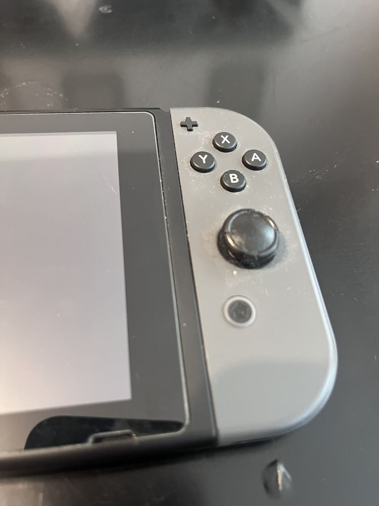 Nintendo Switch V2 + pokrowiec