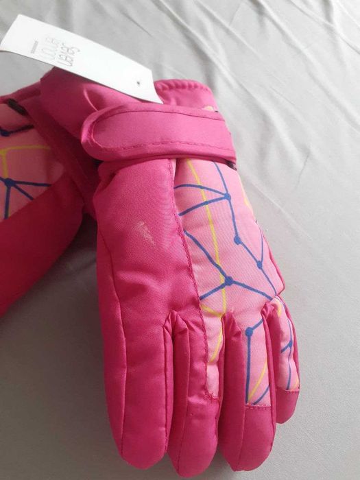 Детские непромокаемые теплые перчатки