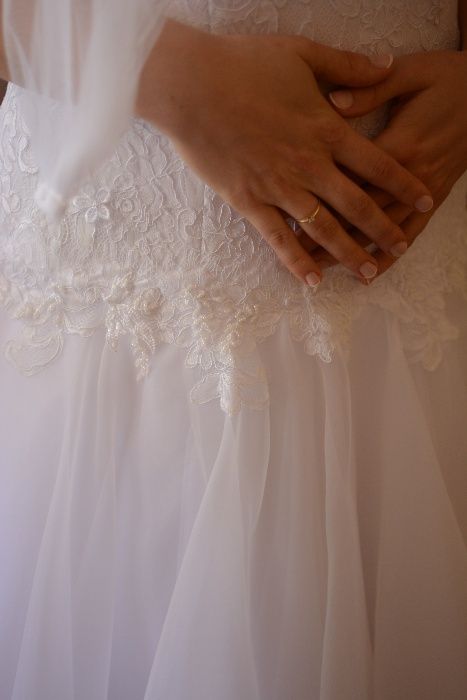 Piękna i bardzo wygodna suknia ślubna firmy Agnes