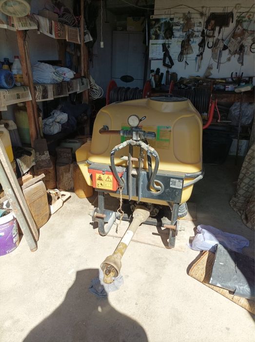 Máquina de Cura Tomix com capacidade para 200L