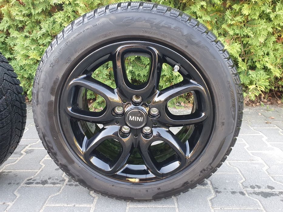 Koła zimowe MINI Clubman F54 205/55 R16 opony Pirelli Sottozero 5x112