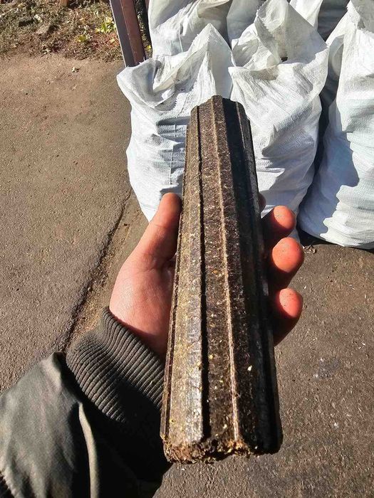 Топливные брикеты в мешках