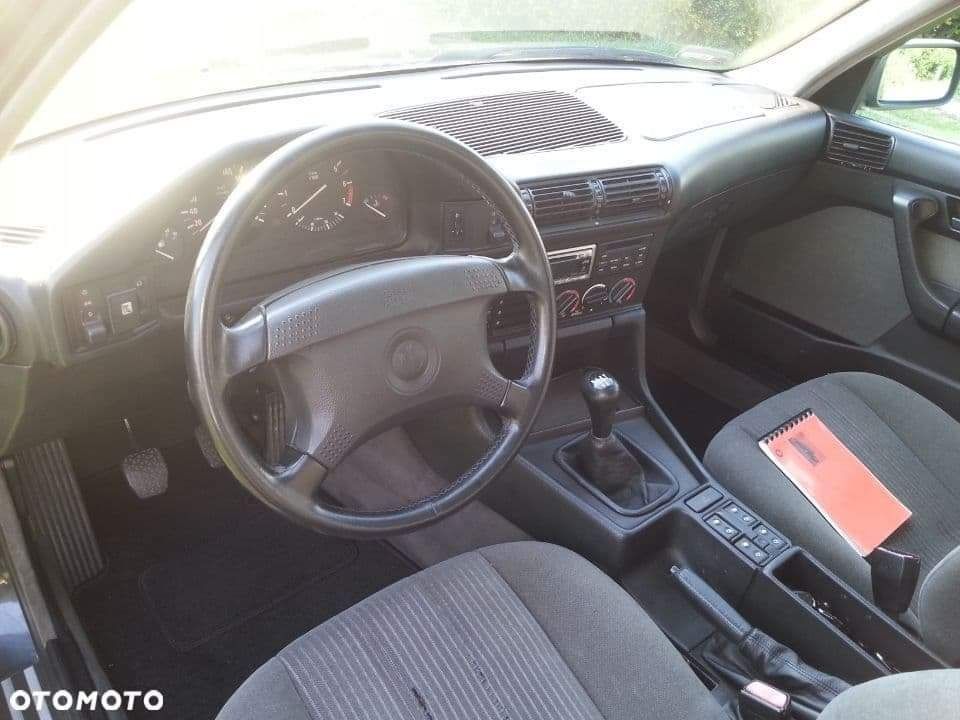 BMW E34 części  dyfer kierownica błotnik felgi