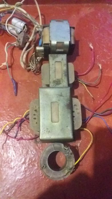 Трансформатори-різні