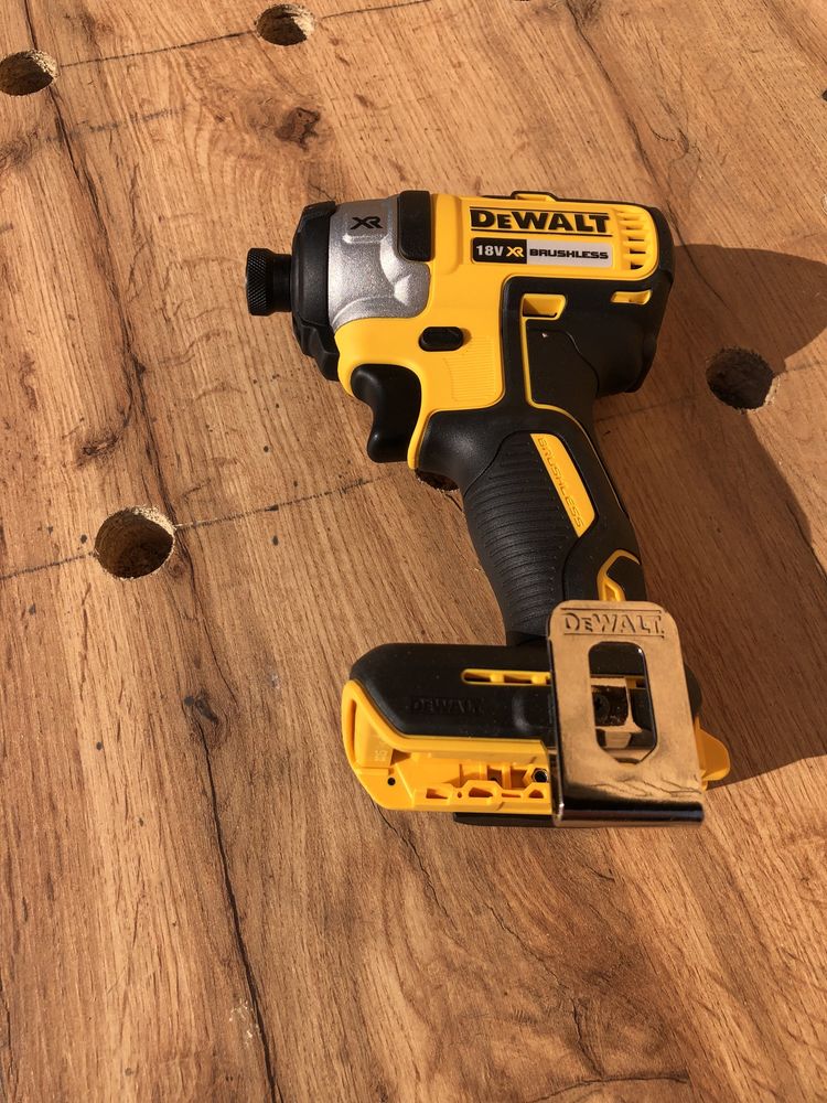 DeWALT DCF887N Шуруповерт акумуляторний, безщітковий без АКБ, Оригінал