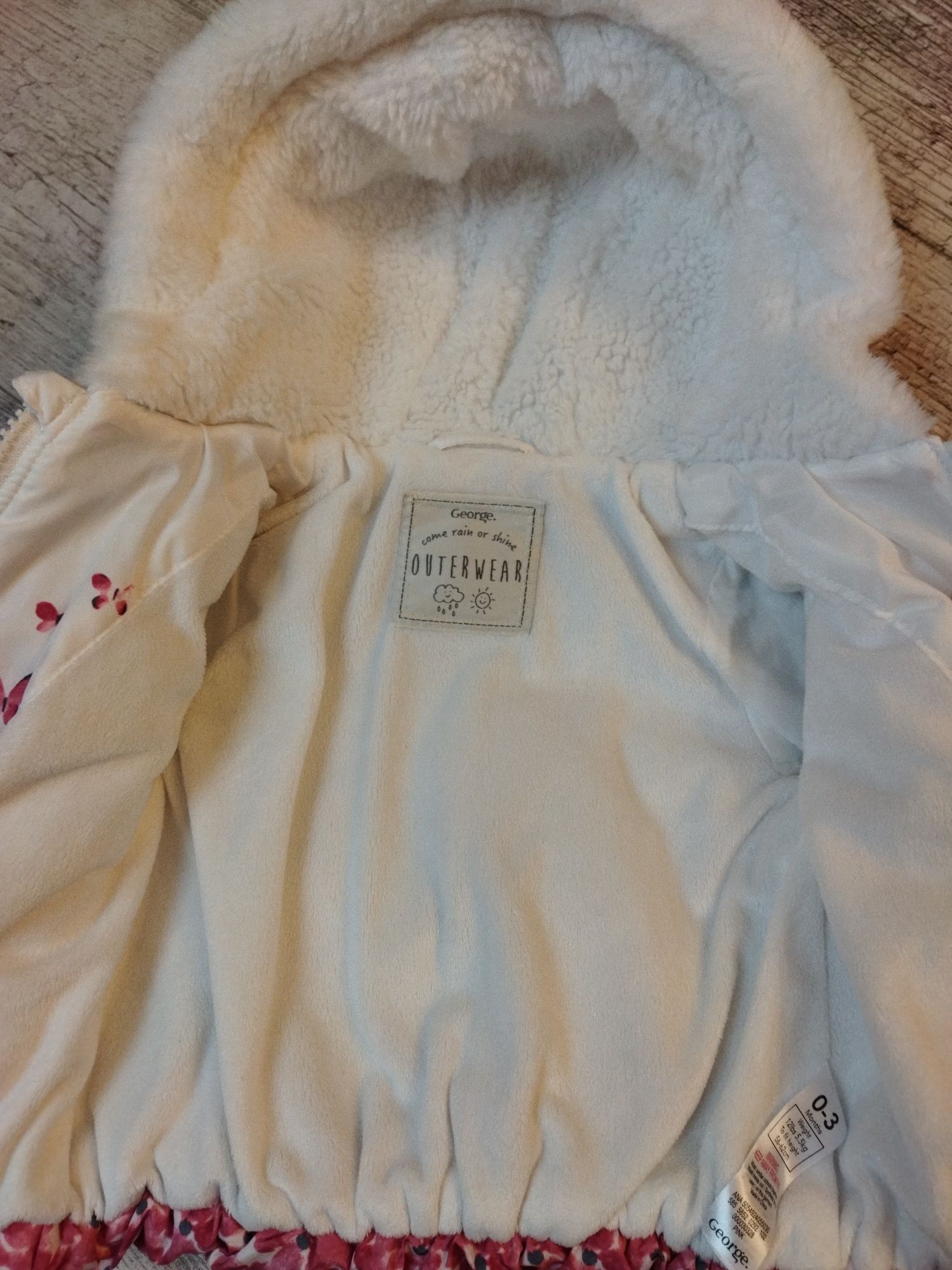 Śliczna zimowa kurtka niemowlęca 56-62 z rękawiczkami
