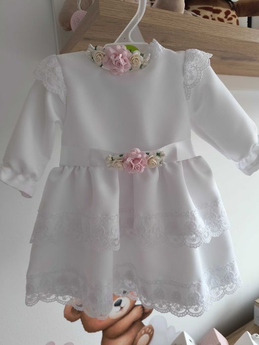 Sukieneczka do chrztu