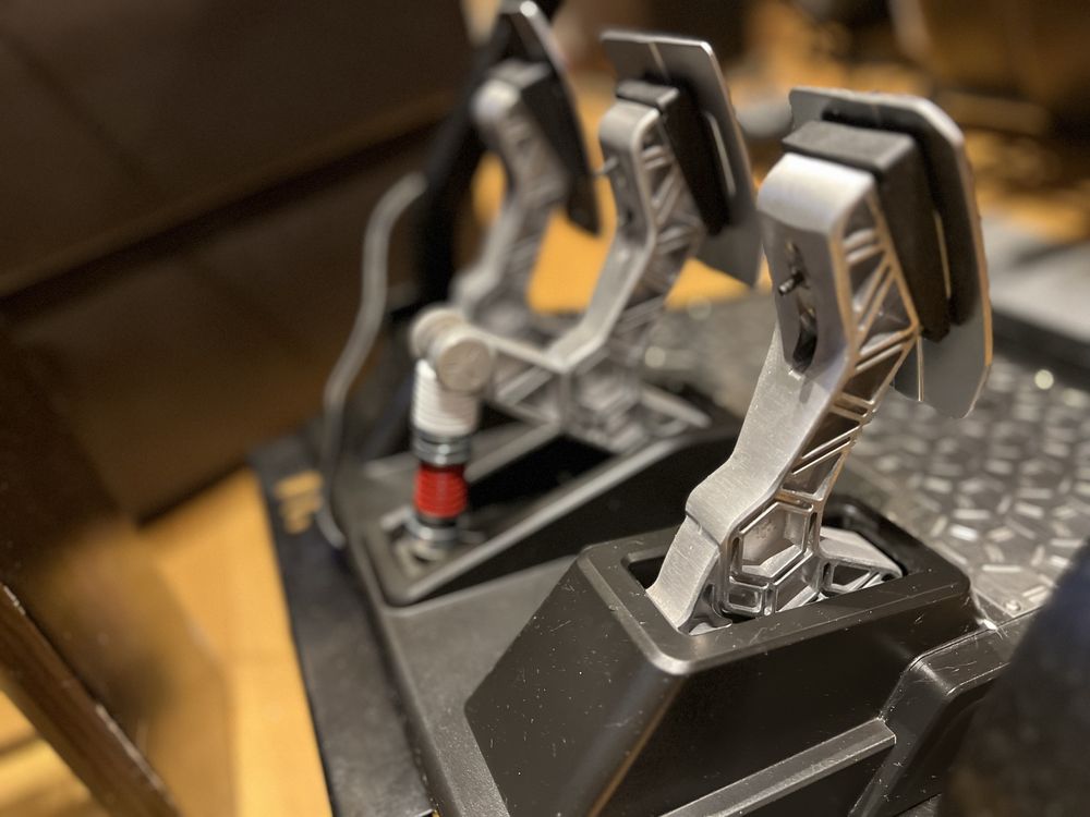 Zestaw Kierownica Thrustmaster T-GT II + Shifter, pedały