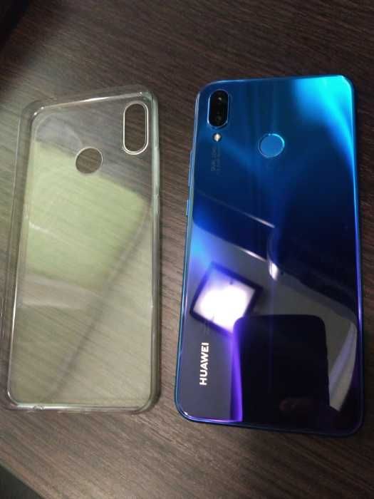 Продам Huawei P smart+ 4/64Gb Iris Purple (51092TFD)